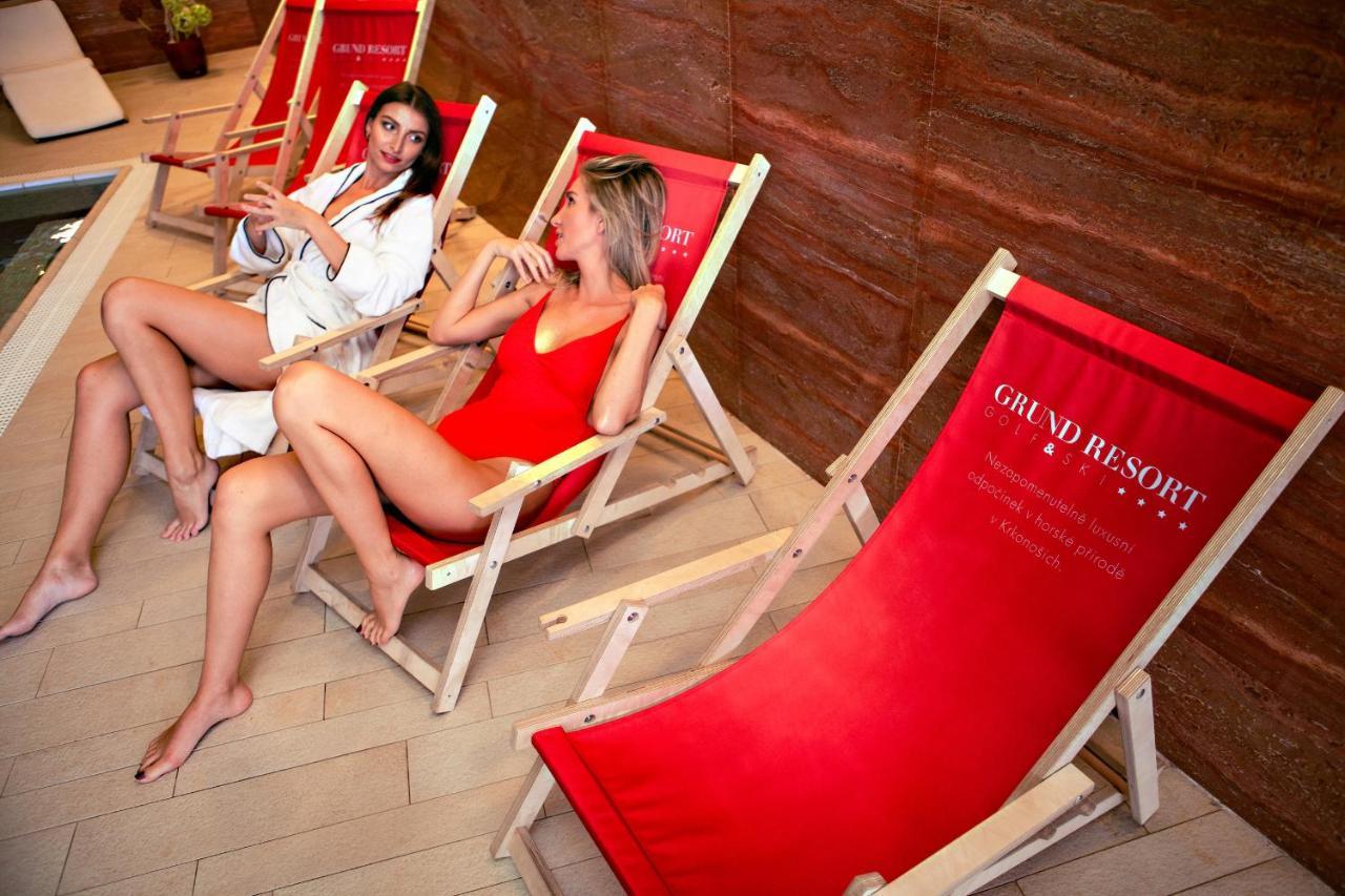 Grund Resort Golf And Ski Mladé Buky エクステリア 写真
